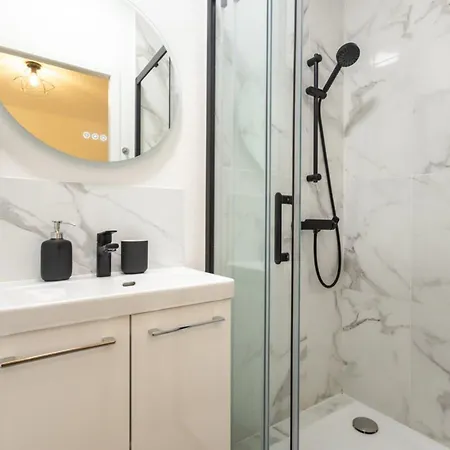 Cosy & Moderne A 2 Min Du Port - Parking Inclus