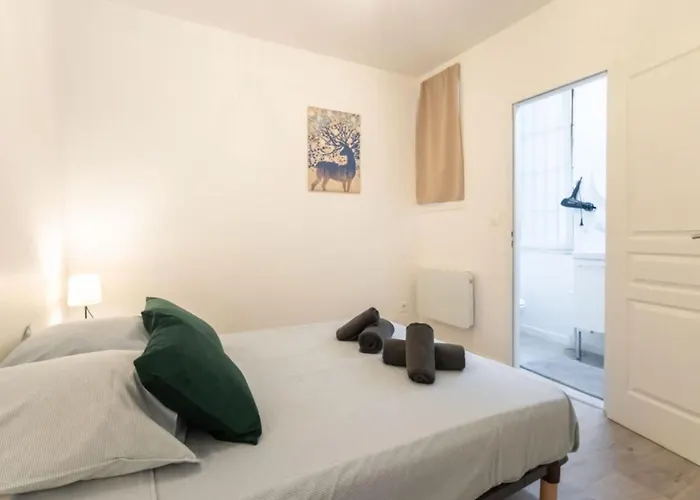 T2 Cosy & Moderne A 2 Min Du Port - Parking Inclus Apartment