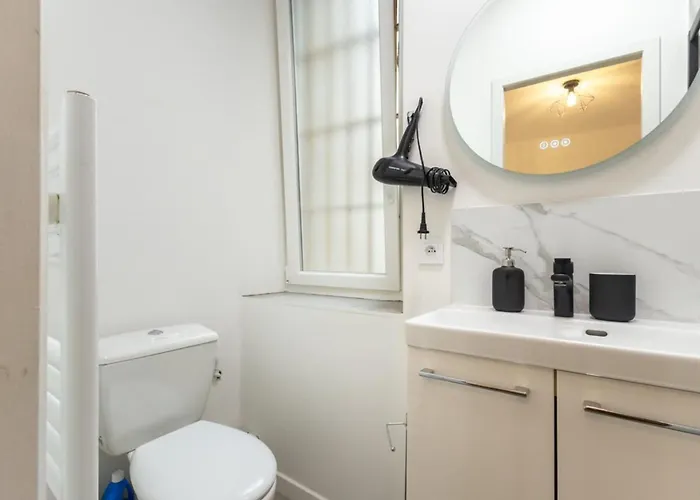 T2 Cosy & Moderne A 2 Min Du Port - Parking Inclus *