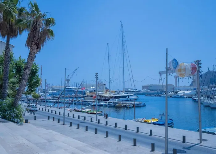 T2 Cosy & Moderne A 2 Min Du Port - Parking Inclus Apartment