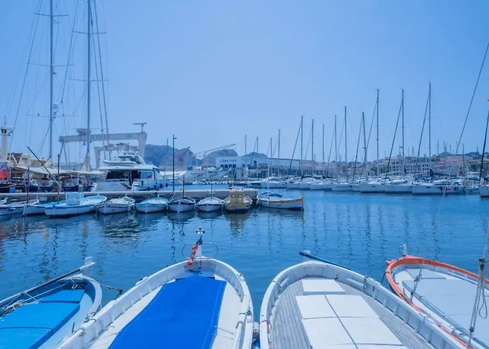 T2 Cosy & Moderne A 2 Min Du Port - Parking Inclus Apartment *